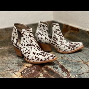 Arita Dixon Haircalf boot. Size 7.5. Worn once.